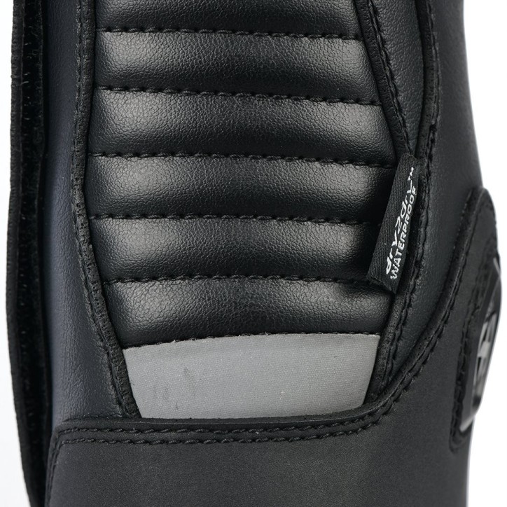 Buty turystyczne TRACKER 2.0 Oxford czarne rozmiar 43 Buty turystyczne TRACKER 2.0 Oxford czarne rozmiar 43